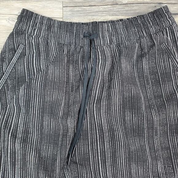 Athleta Striped Skirt Sz 12 Pockets Drawstring Waist Casual Athletic Travel - Picture 3 of 7
